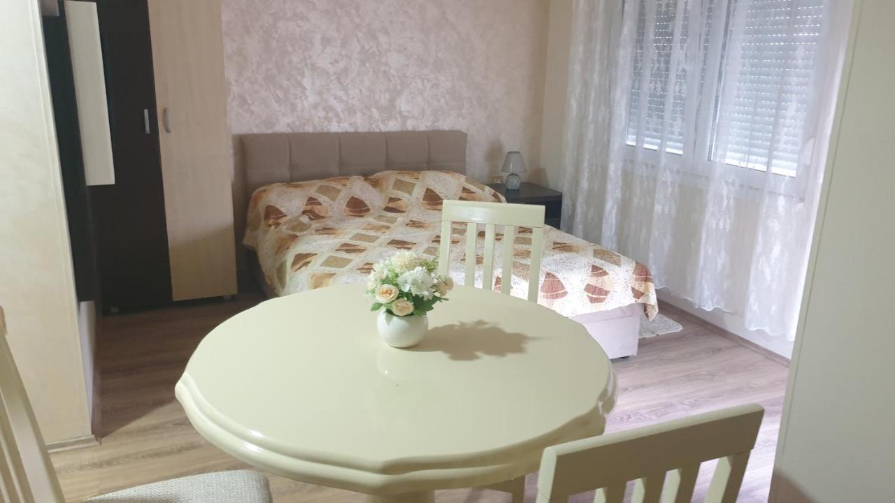 Apartments Kamenjar Novi Sad Buitenkant foto